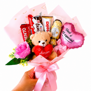 Buquê com Chaveiro de Pelúcia+Chocolates Variados